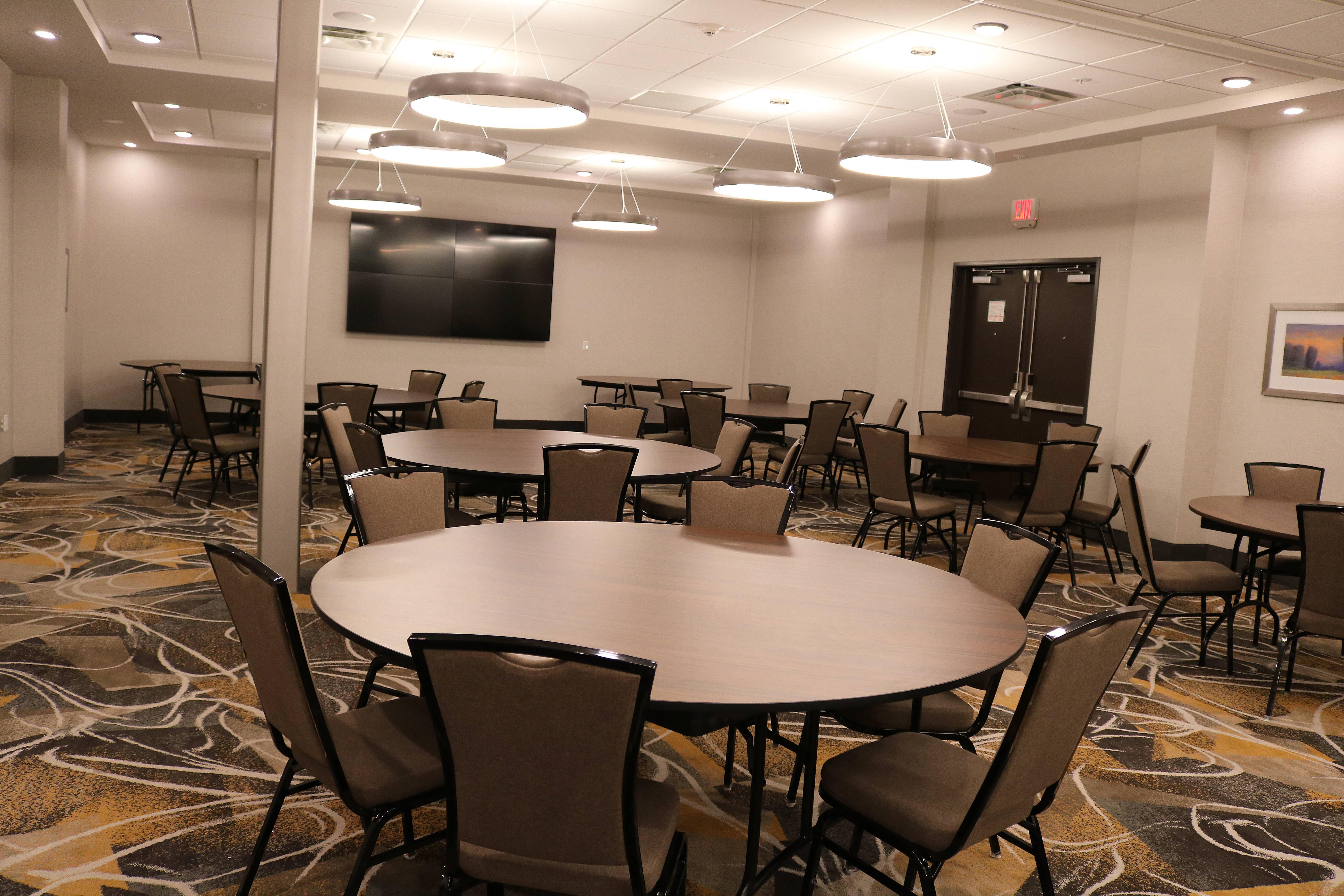 Holiday Inn - Jonesboro By Ihg Exterior photo